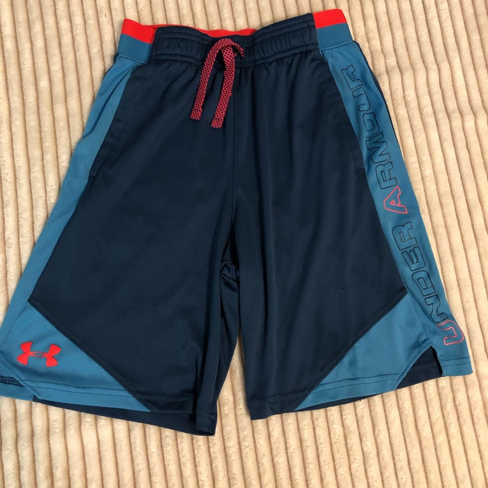 Boys Under Armour shorts. Size youth medium.